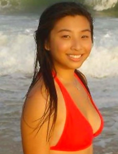 Amateur outdoor Asian babes pics