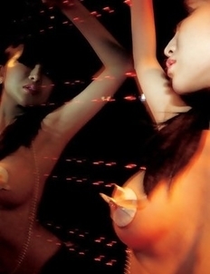 Neo babe with firm big boobs in kinky bra is club dancer