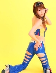 Minami Haduki busty is hot cupcake in blue latex outfit