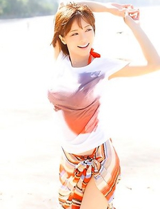 Yumiko Shaku with juicy boobies is romantic at the pool