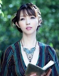 Neo in long dress goes to enjoy reading book in the forest