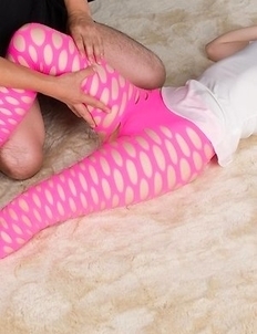 Pink pantyhose brunette Yuma Miyazaki gets her legs and toes fucked on camera