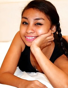 Sexy Filipina Sasha gives eye-watering deepthroat blowjob to white guy