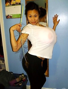 Girls going wild in their dorm room