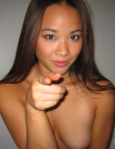 Sweet teen shows off her boobies