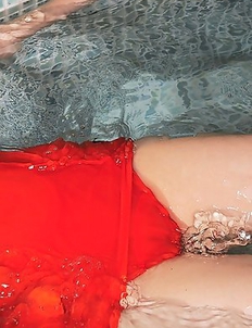 Megumi Suzumoto with big boobs in orange bath suit loves sports