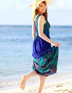 Akiho Yoshizawa in black bath suit is amazing model on the beach