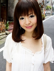 Hot wifey Ayu Kawashima shows off