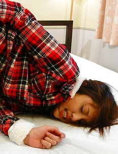 Rino Mizusawa gets nailed on bed