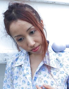 Sexy ass girl uses vibrator outdoor