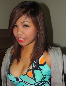 Wild Asian girl Shakira