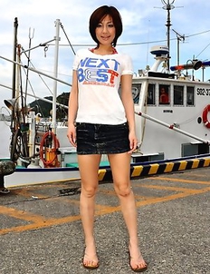 Hot Japanese lady Rika Shibuki