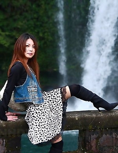 Sexy Sakurako showing off outdoors