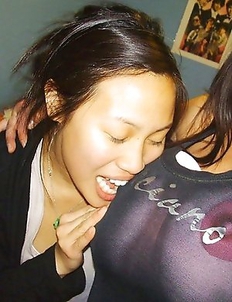 Girls going wild in their dorm room