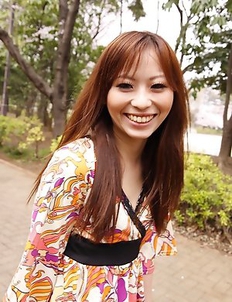 Hot Shiho Goto spreads her legs