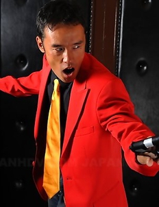 Runa Sesaki shows her hot body