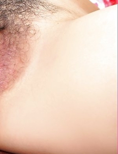 When gorgeous Amanda Wend in on the set, everybody knows that it will be very hot in there.