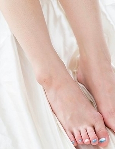 Ryu Enami showing her sexy soles and being extremely naughty before the footjob