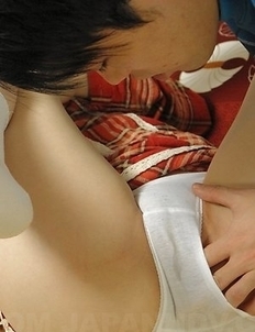 Mai Shimizu has the pussy licked and rubbed