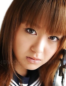 Rui Natsukawa showing off her body