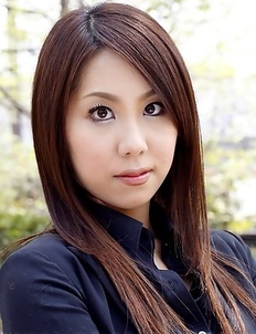 Hikaru Matsu loves posing outdoors