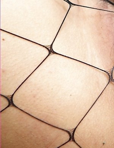 Take a look at this amazing video of Chelsea Yung as she enjoys posing in pirate outfit.