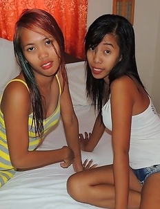 A pair of cock-crazed Filipinas