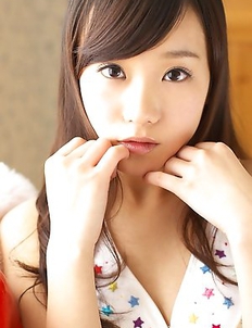 Cute babe Kana Yuuki motivates us for delight with innocent body