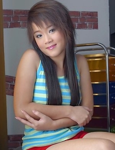 Honey Rym is completely naked and she spreads her ass cheeks wide.