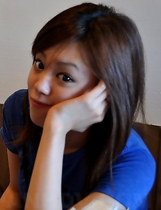 Porn queen Hinata Serina outdoors