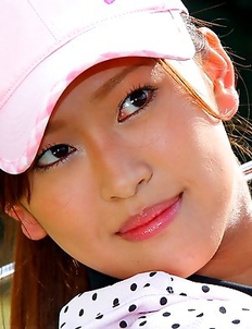 Nao Yuzumiya likes showing off