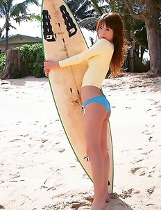 Nozomi Sasaki sexy and cute loves animals and holydays