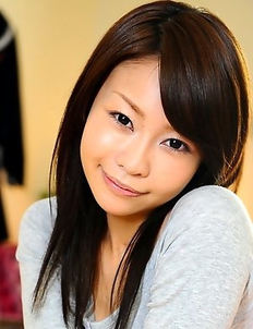 Meet sexy Japanese babe Yuri Aine