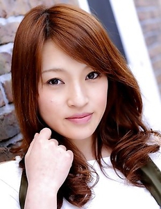 Beautiful brunette Kurara Iijima