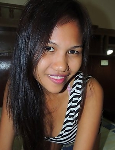 Hot Filipina Mishelle