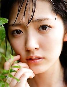 Airi Suzuki walks on favorite streets exposing her curves