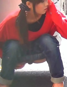 Japanese Piss Fetish Videos - Asian Girls Pissing - Piddle Here, Puddle There 8