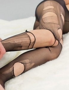 White stockings babe Madoka Yukishiro teasing her oily pussy before thigh-fucking
