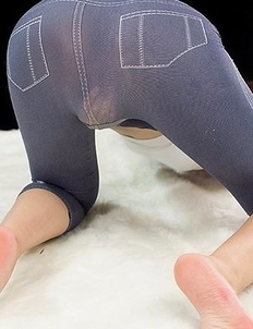 Garter-wearing stunner Madoka Yukishiro using her soft soles to tease that cock